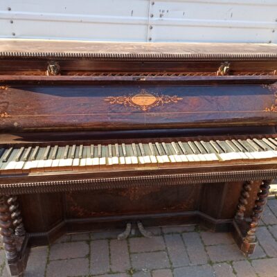 Pianoforte Carlo X in palissandro intarsiatoIMG_20230402_182837