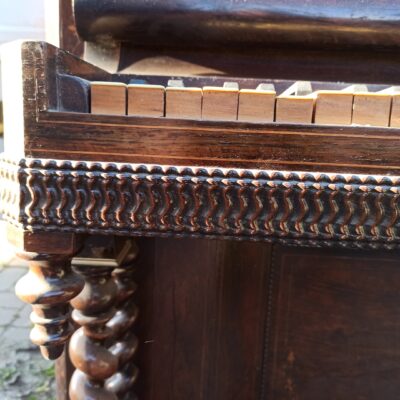Pianoforte Carlo X in palissandro intarsiatoIMG_20230402_182846